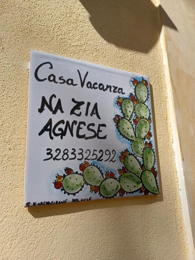 Casa Vacanza Na Zia Agnese 노토 외부 사진
