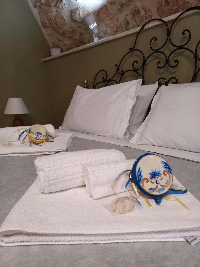 Casa Vacanza Na Zia Agnese 노토 외부 사진
